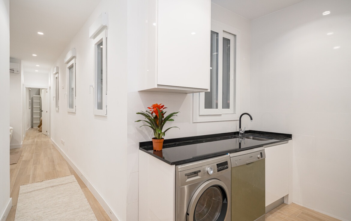 Apartment à Madrid, Espagne 2 chambres, 70 m2 No. 91365
