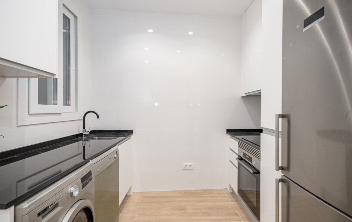 Apartment à Madrid, Espagne 2 chambres, 70 m2 No. 91365
