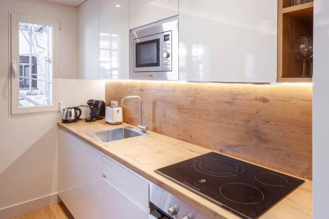 Apartment for sale Madrid, Spain 2 bedrooms, 74 sq.m. No. 91364 - photo 9