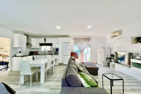 Dzīvoklis pārdošanā Torrevieja, Alicante, Spānijā 2 istabas, 236 m2 Nr. 109383 - attēls 21
