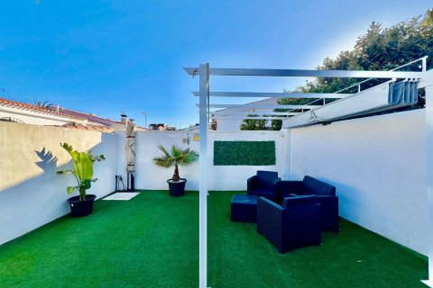 Dzīvoklis pārdošanā Torrevieja, Alicante, Spānijā 2 istabas, 236 m2 Nr. 109383 - attēls 12