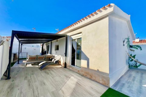 Dzīvoklis pārdošanā Torrevieja, Alicante, Spānijā 2 istabas, 236 m2 Nr. 109383 - attēls 18