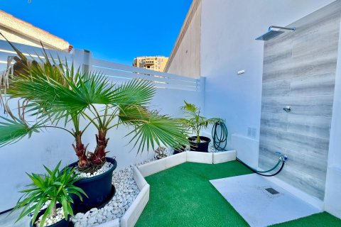 Dzīvoklis pārdošanā Torrevieja, Alicante, Spānijā 2 istabas, 236 m2 Nr. 109383 - attēls 17