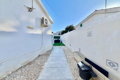Dzīvoklis pārdošanā Torrevieja, Alicante, Spānijā 2 istabas, 236 m2 Nr. 109383 - attēls 7