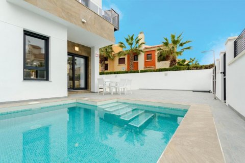 Villa zum Verkauf Torrevieja, Alicante, Spanien 3 Schlafzimmer, 105 m2 Nr. 98207 - Foto 1