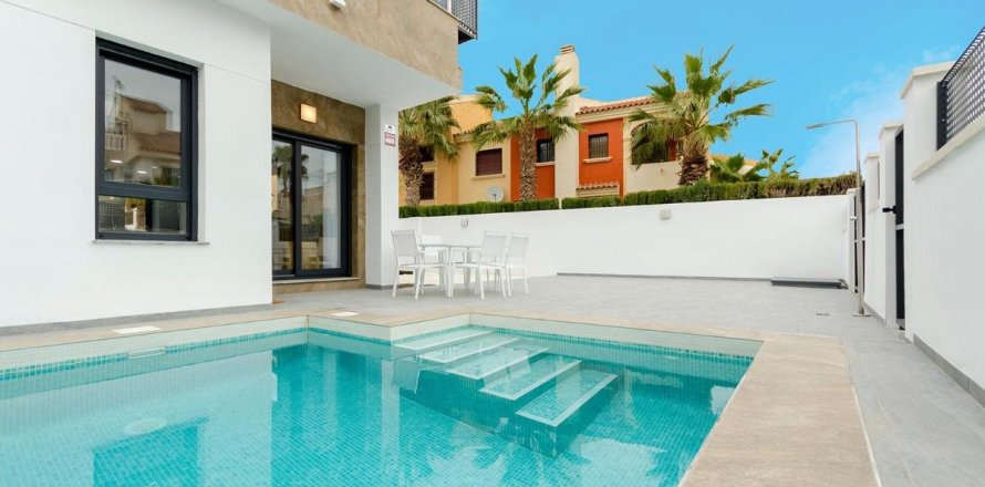 Villa Torrevieja, Alicante, Spanien 3 Schlafzimmer, 105 m2 Nr. 98207