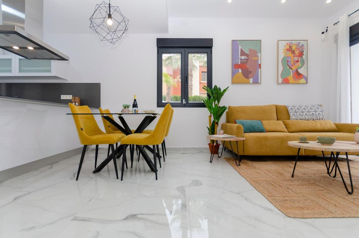 Villa i Torrevieja, Alicante, Spanien 3 sovrum, 105 kvm. Nr. 98207