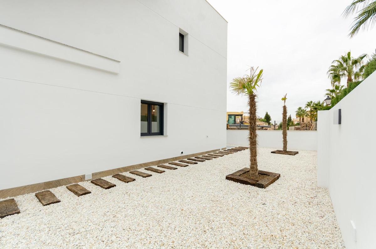 Villa i Torrevieja, Alicante, Spanien 3 sovrum, 105 kvm. Nr. 98207