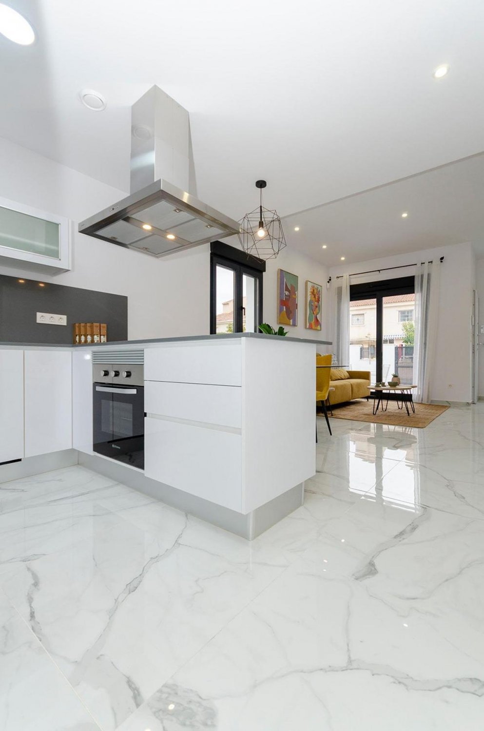 Villa i Torrevieja, Alicante, Spanien 3 sovrum, 105 kvm. Nr. 98207