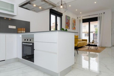 Villa zum Verkauf Torrevieja, Alicante, Spanien 3 Schlafzimmer, 105 m2 Nr. 98207 - Foto 18