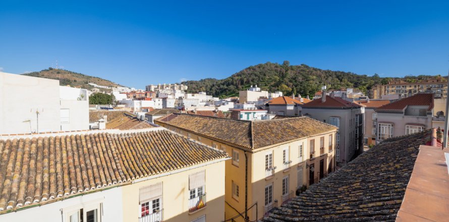 Villa Malaga, Spain 3 bedrooms, 254 sq.m. No. 107736