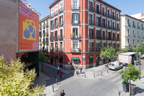 Apartment à vendre Madrid, Espagne, 4 chambres, 268 m2 No. 107733 - photo 4