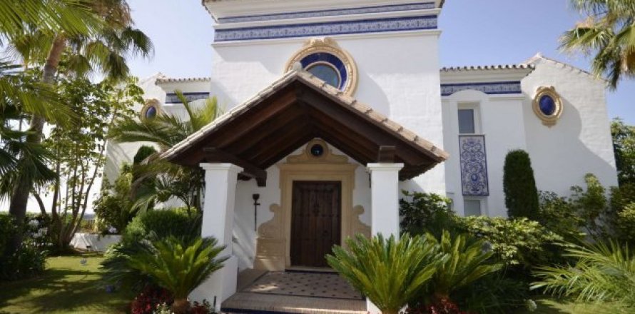 House Benahavis, Malaga, Spain 5 bedrooms, 531 sq.m. No. 23156