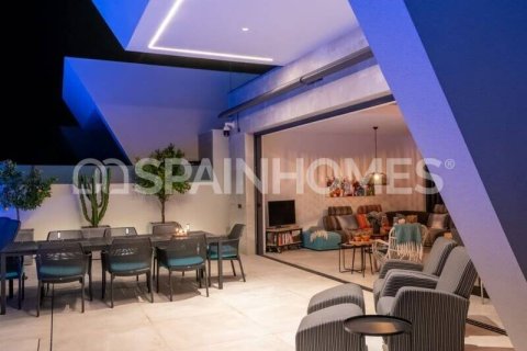 Villa en venta en Rojales, Alicante, España 4 dormitorios, 280 m2 No. 108387 - foto 8