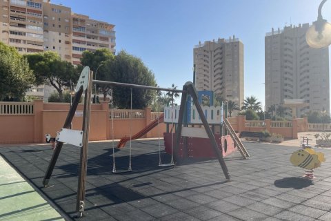 Bliźniak El Campello, Alicante, Hiszpania 4 sypialnie, 180 mkw. nr 118040 – zdjęcie 6