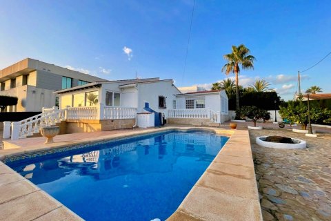 Продажа виллы в Бенидорм, Аликанте, Испания 3 спальни, 120м2 №118036 - фото 1
