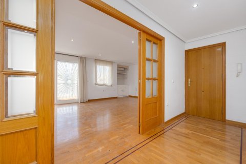 Apartment for sale Torrevieja, Alicante, Spain 3 bedrooms, 126 sq.m. No. 113196 - photo 25
