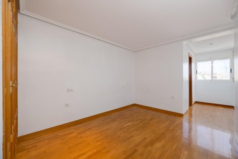 Apartment for sale Torrevieja, Alicante, Spain 3 bedrooms, 126 sq.m. No. 113196 - photo 17