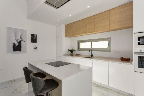 Huvila myytävänä Los Balcones, Alicante, Espanja, 3 makuuhuonetta,  No. 115875 - kuva 27