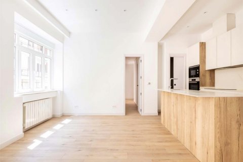 Appartamento in vendita Madrid, Spagna 3 camere da letto, 123 mq. N° 89292 - foto 1