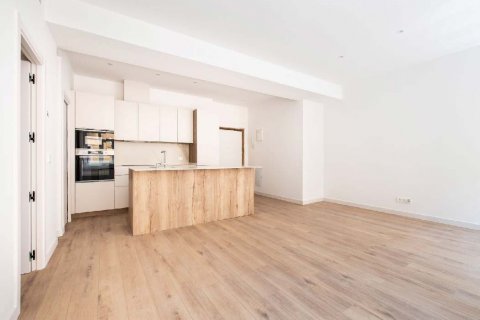 Appartamento in vendita Madrid, Spagna 3 camere da letto, 123 mq. N° 89292 - foto 2