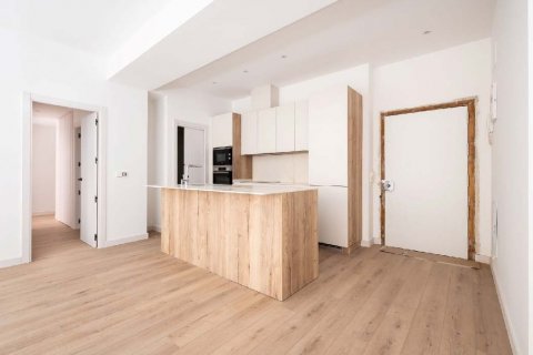 Appartamento in vendita Madrid, Spagna 3 camere da letto, 123 mq. N° 89292 - foto 10