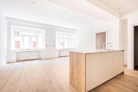 Appartamento in vendita Madrid, Spagna 3 camere da letto, 123 mq. N° 89292 - foto 4