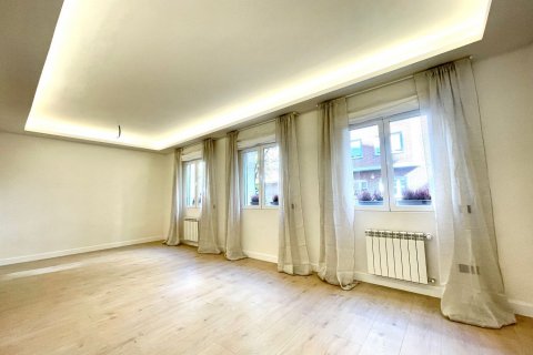 Wohnung zum Verkauf Madrid, Spanien 3 Schlafzimmer, 146 m2 Nr. 89291 - Foto 5