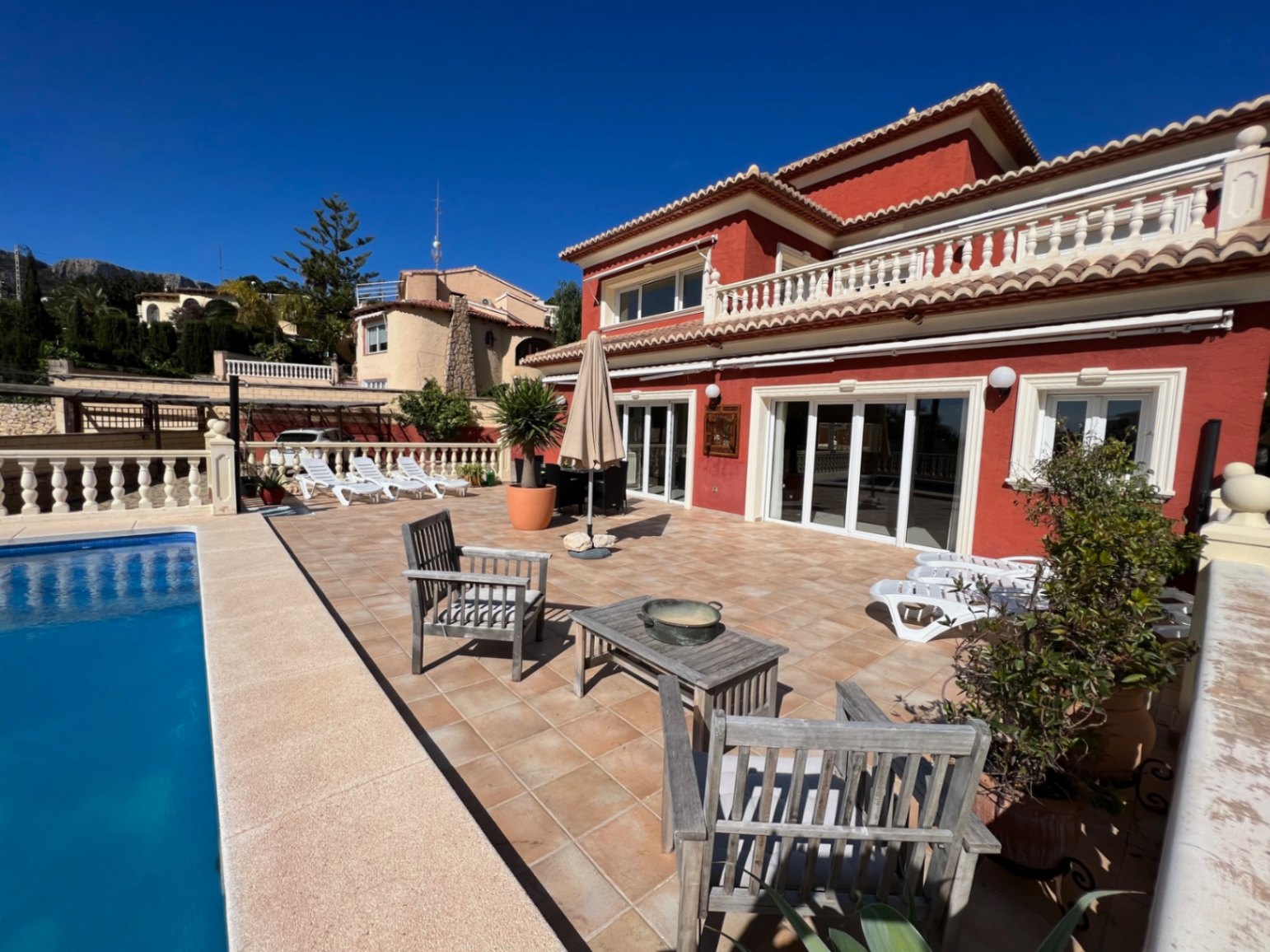 Villa in Calpe, Alicante, Spanien 5 Schlafzimmer, 220 m2 Nr. 89400