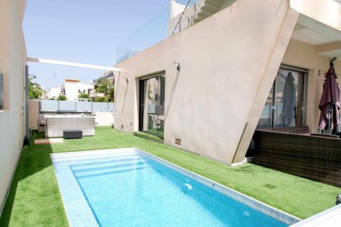 Villa zum Verkauf Mil Palmeras, Alicante, Spanien 3 Schlafzimmer, 120 m2 Nr. 119198 - Foto 15