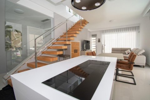 Villa zum Verkauf Mil Palmeras, Alicante, Spanien 3 Schlafzimmer, 120 m2 Nr. 119198 - Foto 8