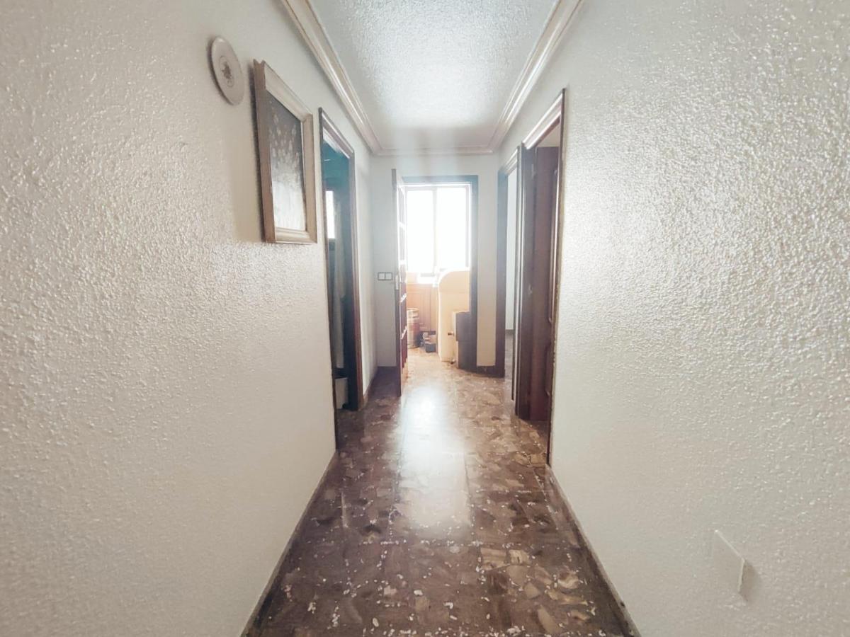 Villa a La Marina, Alicante, Spagna 6 camere da letto, 442 mq. N° 100354