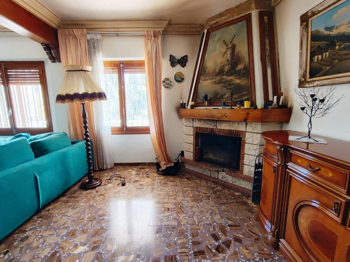 Villa a La Marina, Alicante, Spagna 6 camere da letto, 442 mq. N° 100354