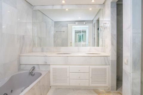 Apartamento en venta Marbella, Málaga, España 3 dormitorios, 277.89 m2 No. 108273 - foto 14