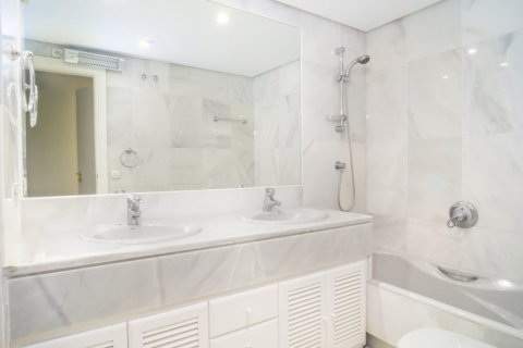 Apartamento en venta Marbella, Málaga, España 3 dormitorios, 277.89 m2 No. 108273 - foto 19