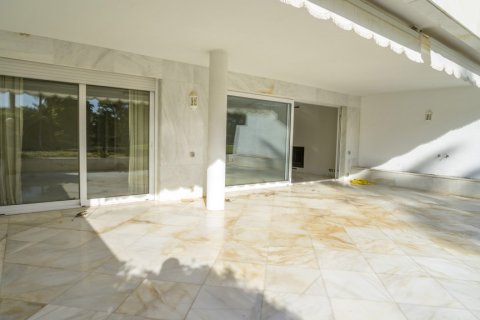 Apartamento en venta Marbella, Málaga, España 3 dormitorios, 277.89 m2 No. 108273 - foto 6