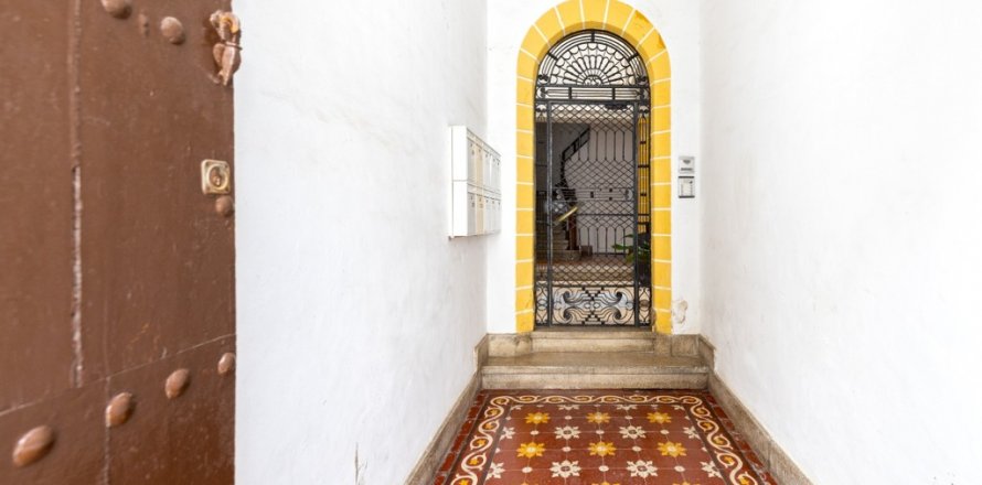 Apartment El Puerto de Santa Maria, Cadiz, Spain 1 bedroom, 78 sq.m. No. 108276