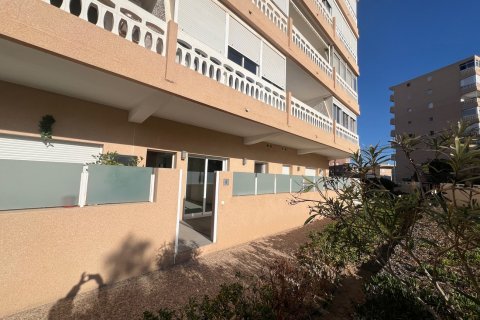 Apartment for sale Torrevieja, Alicante, Spain 2 bedrooms, 96 sq.m. No. 115714 - photo 16