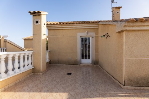 Huvila myytävänä Torrevieja, Alicante, Espanja, 3 makuuhuonetta, 78 m2 No. 115718 - kuva 27