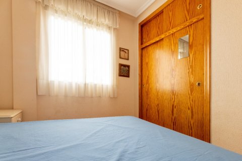 Huvila myytävänä Torrevieja, Alicante, Espanja, 3 makuuhuonetta, 78 m2 No. 115718 - kuva 26