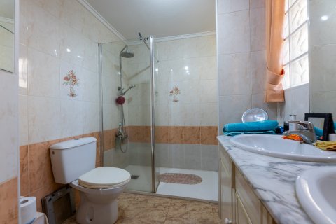 Huvila myytävänä Torrevieja, Alicante, Espanja, 3 makuuhuonetta, 78 m2 No. 115718 - kuva 18