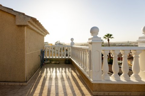 Huvila myytävänä Torrevieja, Alicante, Espanja, 3 makuuhuonetta, 78 m2 No. 115718 - kuva 28