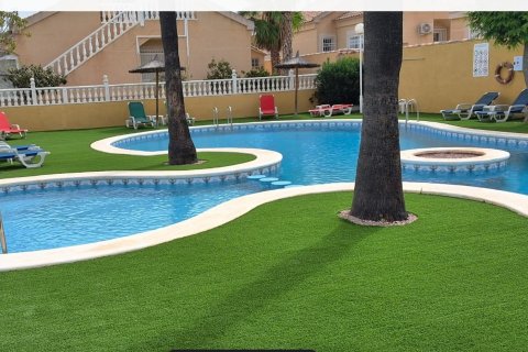 Huvila myytävänä Torrevieja, Alicante, Espanja, 3 makuuhuonetta, 78 m2 No. 115718 - kuva 5