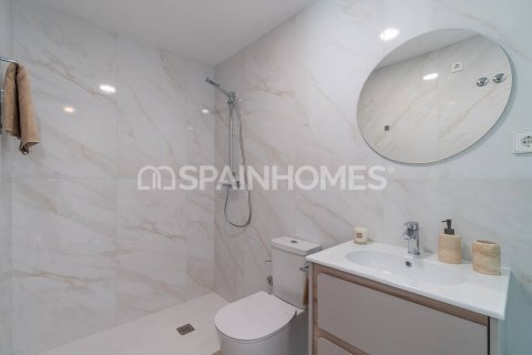 Apartment à vendre à Orihuela, Alicante, Espagne, 2 chambres, 73 m2 No. 49112 - photo 24