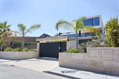 Māja pārdošanā Nueva Andalucia, Malaga, Spānijā 5 istabas, 5972 m2 Nr. 23150 - attēls 1