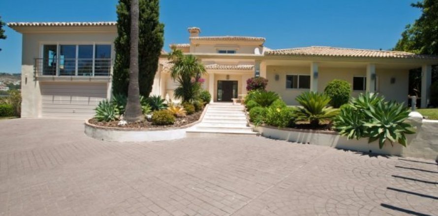 House Nueva Andalucia, Malaga, Spain 2 bedrooms, 560 sq.m. No. 23142