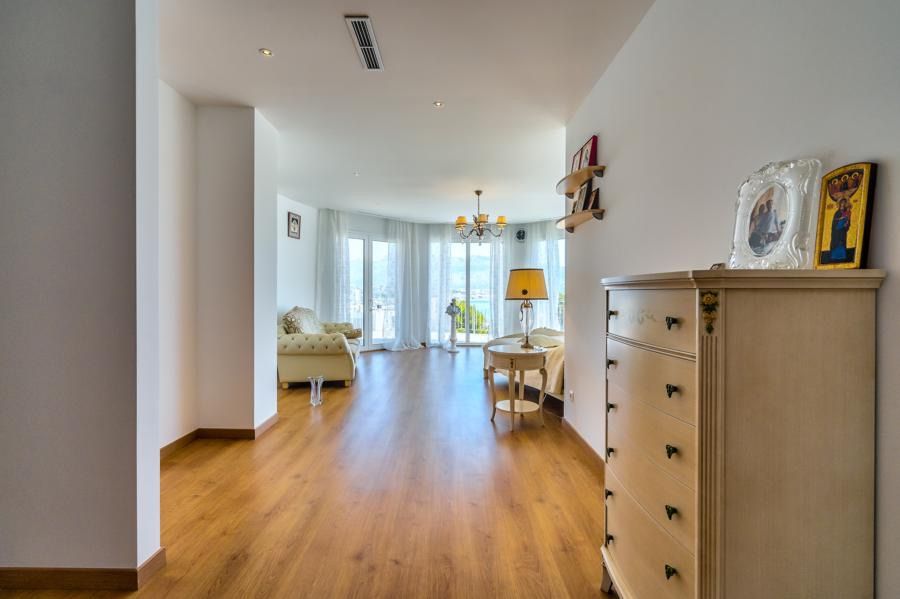 Villa i L'Albir, Alicante, Spanien 5 sovrum, 745 kvm. Nr. 95527
