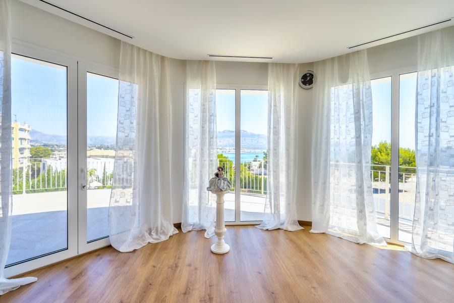 Villa i L'Albir, Alicante, Spanien 5 sovrum, 745 kvm. Nr. 95527