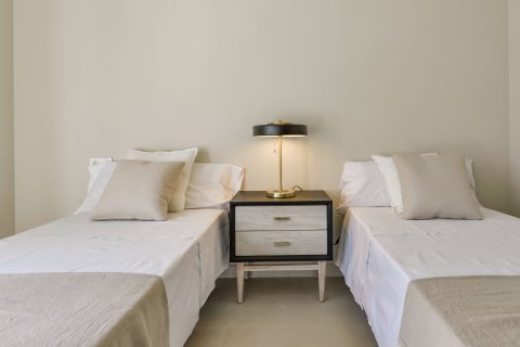 House for sale in Finestrat, Alicante, Spain 3 bedrooms, 230 sq.m. No. 95528 - photo 12