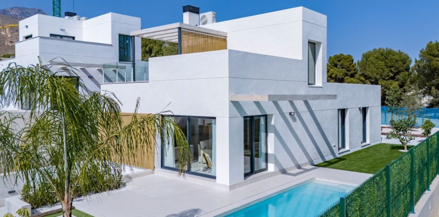 House in Finestrat, Alicante, Spain 3 bedrooms, 230 sq.m. No. 95528